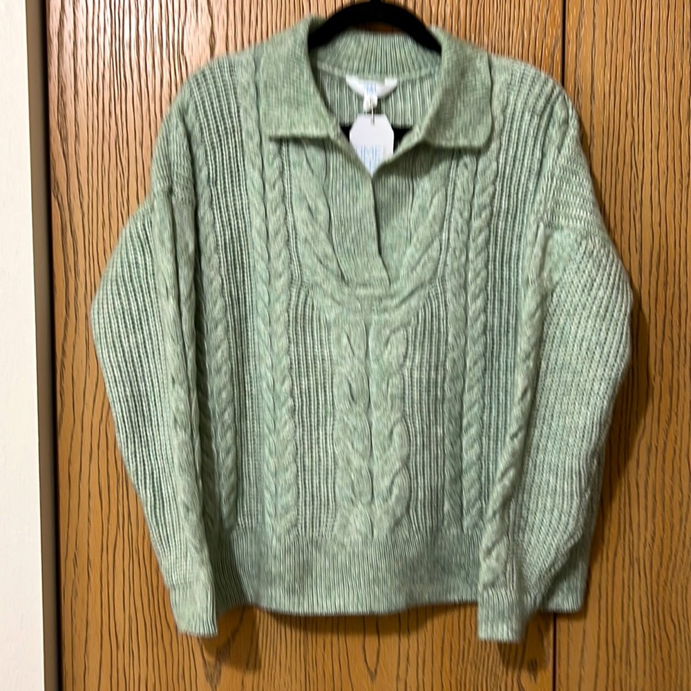 Time & Tru Cable Knit Sweater Med